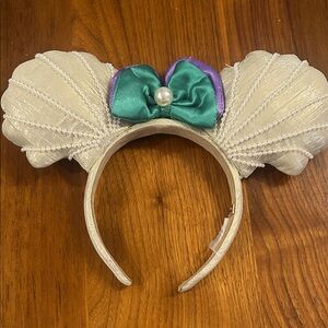 Walt Disney World Little Mermaid Minnie Ears